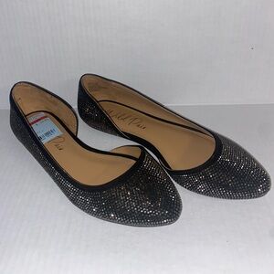 Wild Pair Mabel2 Pewter flats size 6M